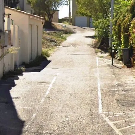 Hébergement de vacances Belle Maison De Village Sur *