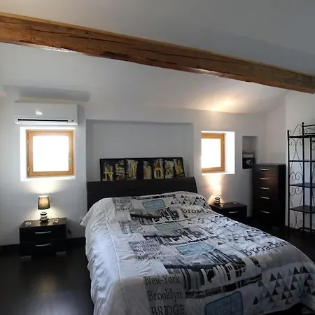 Belle Maison De Village Sur